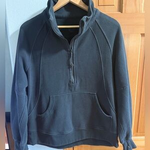 lululemon athletica black sweater~